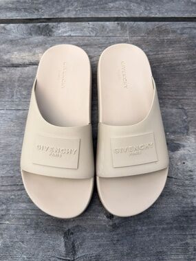 Givenchy Paris Rubber Logo Slide Sandals Beige